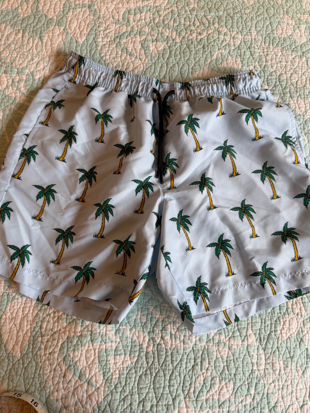 Men's Palm Tree Print Shorts - light blue - Men’s S